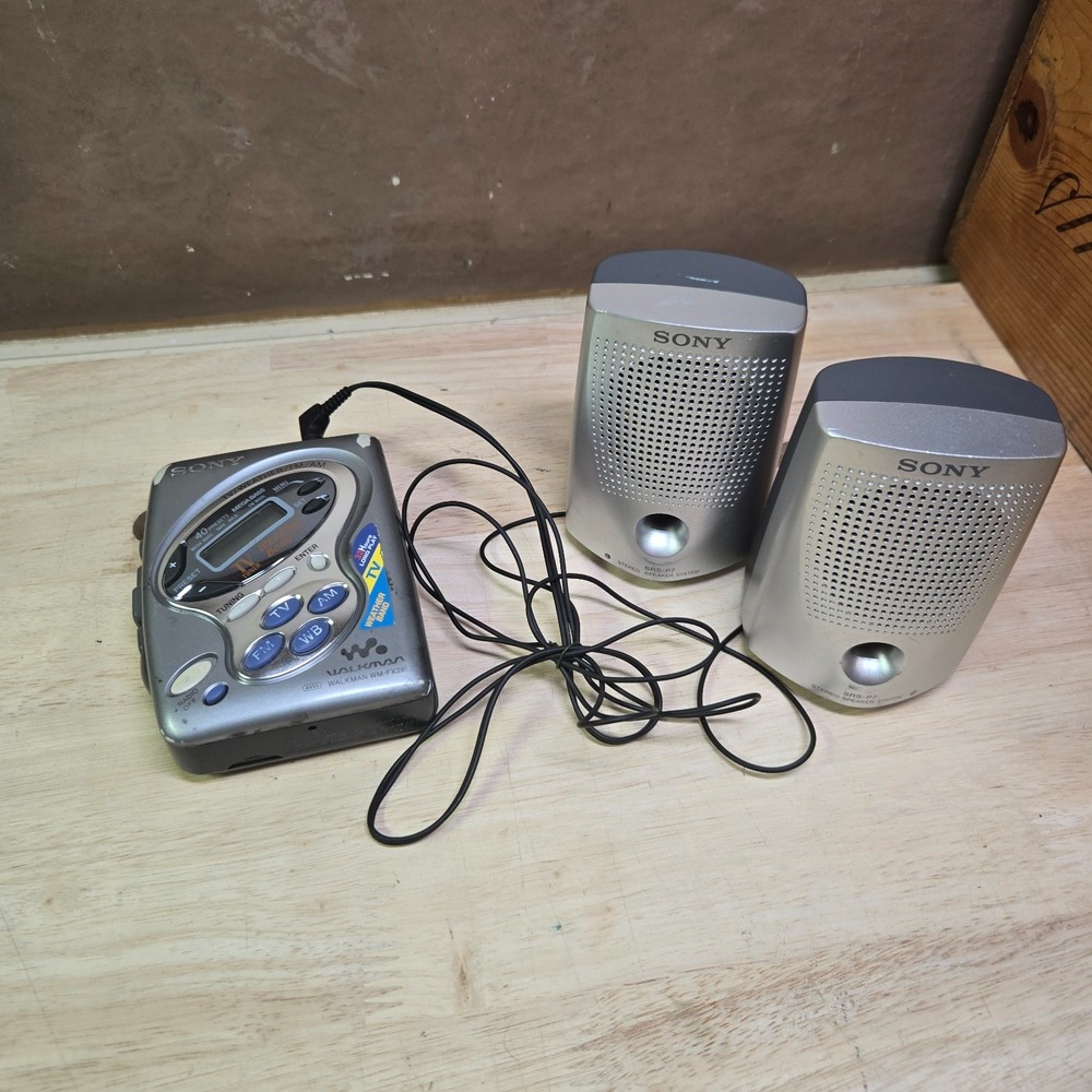 SONY Walkman WM-FX281 Cassette Player AM/FM Works Good + Srs-p7 Speakers